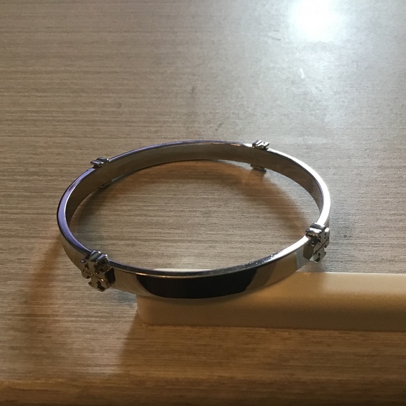 Tory Burch silver bangle bracelet in EUC ✨🤩 Like knew! - Picture 1 of 7